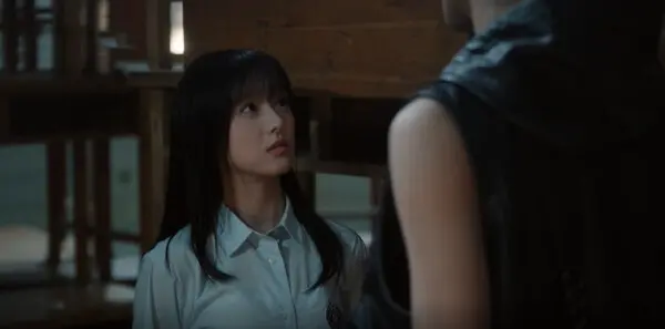 炽夏第1集剧照